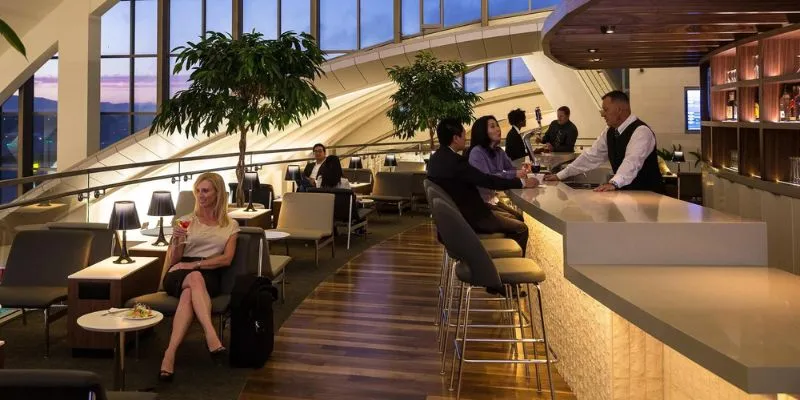 Lounges-and-Amenities-at-Los-Angeles-International-Airport