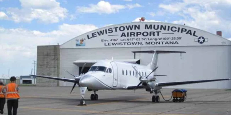 Lewistown Municipal Airport - LWT Terminal