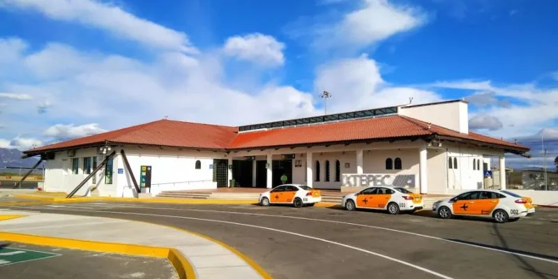 Aerotucán Airlines IZT Terminal