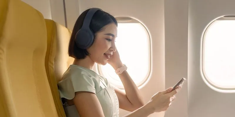 Bluetooth Devices You Can Use on a Plane