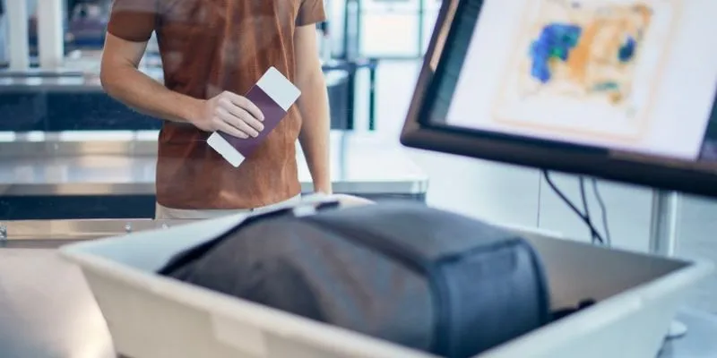 Can You Bring Heating Pad On A Plane? TSA Regulations