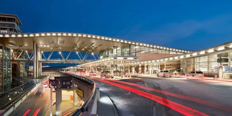 Emirates Airlines BNA Terminal