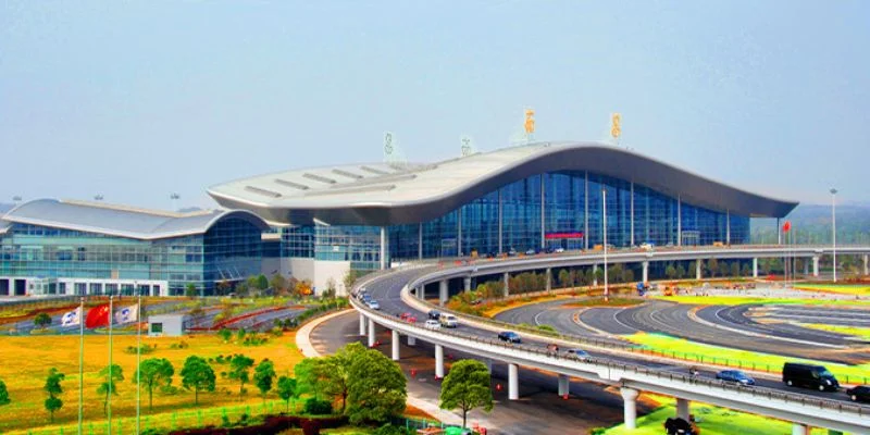 Emirates Airlines KHN Terminal