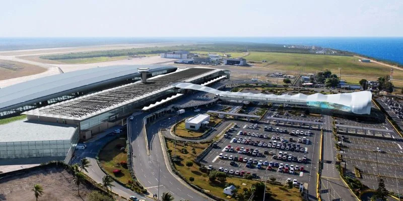 Emirates Airlines SDQ Terminal
